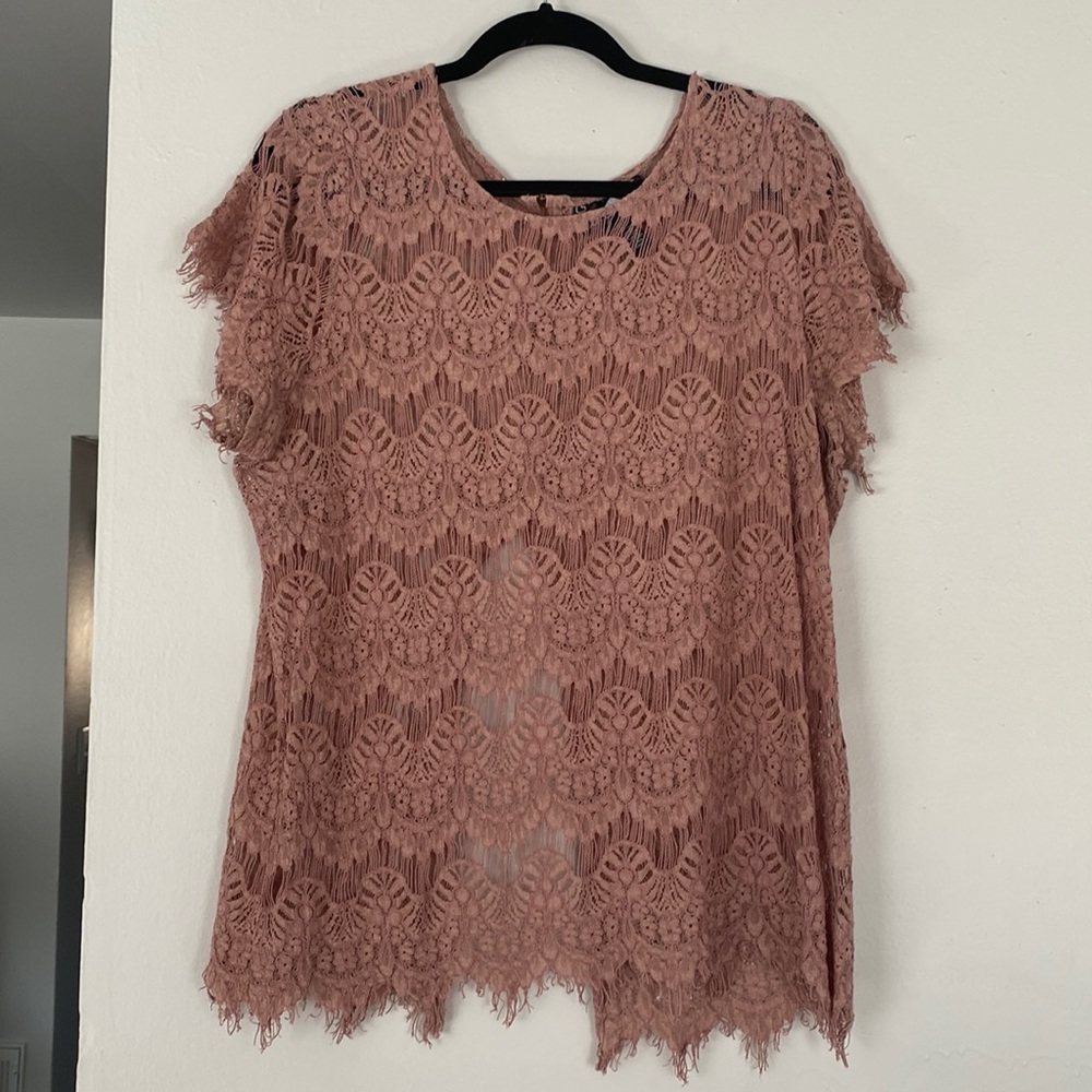 Pink Lace Top With Open Back Size 2X